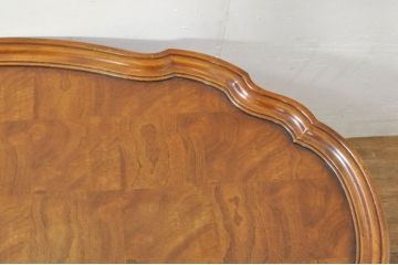 中古　美品　DREXEL HERITAGE(ドレクセルヘリテイジ)　Cameo Classics(キャメオクラシックス)　優雅なひとときを演出するカクテルテーブル(センターテーブル、ローテーブル、リビングテーブル、カフェテーブル)(定価約60万円)(R-077524)