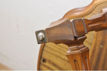 中古　美品　DREXEL HERITAGE(ドレクセルヘリテイジ)　Cameo Classics(キャメオクラシックス)　優雅なひとときを演出するカクテルテーブル(センターテーブル、ローテーブル、リビングテーブル、カフェテーブル)(定価約60万円)(R-077524)