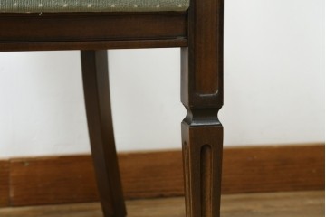 中古　カリモク家具(karimoku)　domani(ドマーニ)　QUEENS LIFE(クイーンズライフ)　ラタン編みの背もたれが涼し気なアームチェア　定価約10万円　(R-077525)
