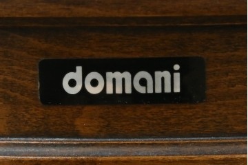 中古　カリモク家具(karimoku)　domani(ドマーニ)　QUEENS LIFE(クイーンズライフ)　ラタン編みの背もたれが涼し気なアームチェア　定価約10万円　(R-077525)