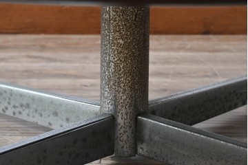 スイスビンテージ　希少品!!　mobilia(モビリア)取り扱い　デセデ社　本革　モダンでスタイリッシュなデザインのラウンジチェアとオットマンのセット(イージーチェア、アームチェア、エグゼクティブチェア、オフィスチェア、フットスツール、レザー、ヴィンテージ)(R-077529)