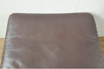 スイスビンテージ　希少品!!　mobilia(モビリア)取り扱い　デセデ社　本革　モダンでスタイリッシュなデザインのラウンジチェアとオットマンのセット(イージーチェア、アームチェア、エグゼクティブチェア、オフィスチェア、フットスツール、レザー、ヴィンテージ)(R-077529)
