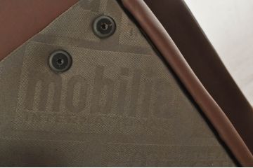 スイスビンテージ　希少品!!　mobilia(モビリア)取り扱い　デセデ社　本革　モダンでスタイリッシュなデザインのラウンジチェア(イージーチェア、アームチェア、エグゼクティブチェア、オフィスチェア、レザー、ヴィンテージ)(R-077530)