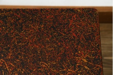新古　未使用　在庫品　津軽塗りの独特な模様が目を惹く折り畳み座卓　(R-077533)