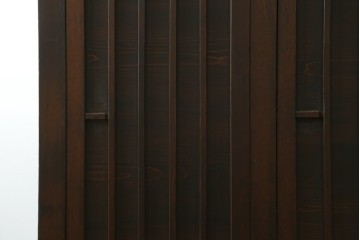 和製アンティーク　美品　美濃地方　檜(ヒノキ)材　希少な手すり付き二段重ね階段箪笥　(R-077534)
