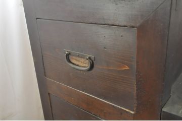 和製アンティーク　美品　美濃地方　檜(ヒノキ)材　希少な手すり付き二段重ね階段箪笥(和タンス、収納箪笥、整理箪笥、時代箪笥)(R-077534)