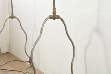 フランスビンテージ　緩やかなカーブを描く脚がお洒落な真鍮(しんちゅう)とアイアンのハンガーラック(ポールハンガー、洋服掛け、コート掛け、店舗什器、ヴィンテージ)(R-077544)