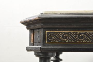 フランスアンティーク　天板大理石　挽き物脚と彫刻が優雅なサイドテーブル(エンドテーブル、ナイトテーブル、飾り台、花台)(R-077550)