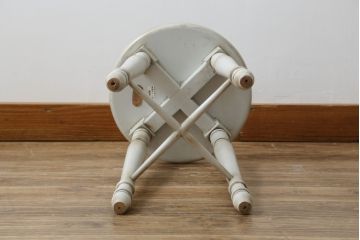 中古　Old Maison(オールド・メゾン)　緑を飾っても絵になるフレンチアンティーク風のおしゃれなスツール(丸椅子、イス、板座チェア、花台、飾り台、ディスプレイ台)(R-077553)