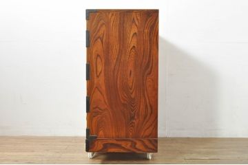 中古　岩谷堂箪笥　独特な杢目と存在感のある金具が美しい衣装箪笥(引き出し、収納たんす、整理箪笥、和タンス、サイドチェスト)(R-077561)