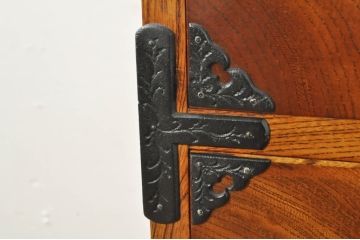 中古　岩谷堂箪笥　独特な杢目と存在感のある金具が美しい衣装箪笥(引き出し、収納たんす、整理箪笥、和タンス、サイドチェスト)(R-077561)
