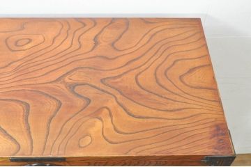 中古　岩谷堂箪笥　独特な杢目と存在感のある金具が美しい収納箪笥(引き出し、衣装箪笥、整理箪笥、和タンス、サイドチェスト)(R-077562)