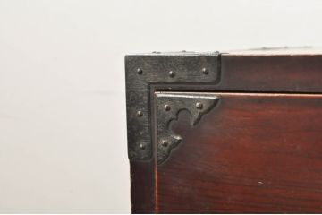 和製アンティーク　前面栗材　時の流れを感じる木の風合いが味わい深い米沢箪笥ローボード(和たんす、時代箪笥、収納タンス、テレビ台、テレビボード、ローチェスト、引き出し)(R-077565)