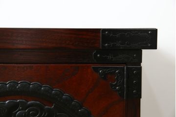 中古　欅産業　仙台民芸箪笥(仙台箪笥)　美しい木目と存在感のある龍の金具が目を惹くテレビボード(テレビ台、ローボード、サイドボード、リビングボード、収納棚、戸棚)(R-077599)