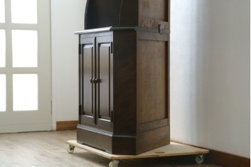 中古　北海道民芸家具　#145　和洋どちらの空間にも馴染むシックな隅棚　(R-077606)