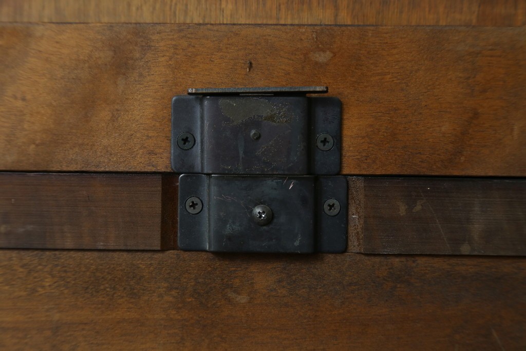 中古　北海道民芸家具　#145　和洋どちらの空間にも馴染むシックな隅棚　(R-077606)