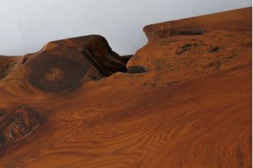 中古　民芸家具　漆塗り　屋久杉を贅沢に使った存在感のある飾り棚(茶棚、収納棚、違い棚、サイドボード)(定価約200万円)(R-077608)