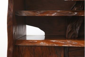 中古　民芸家具　漆塗り　屋久杉を贅沢に使った存在感のある飾り棚(茶棚、収納棚、違い棚、サイドボード)(定価約200万円)(R-077608)