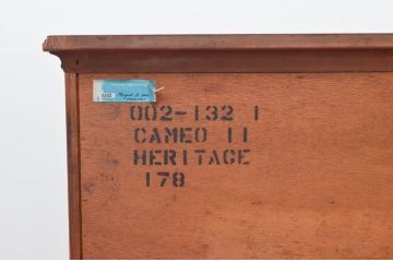 中古　美品　マホガニー材　DREXEL HERITAGE(ドレクセルヘリテイジ)　重厚感あるつくりが魅力的なサイドボード(サイドチェスト、カウンター、リビングボード)(R-077609)