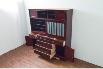 中古　美品　筑後民芸　上質な和の雰囲気を高める茶箪笥(茶棚、戸棚、収納棚、食器棚、整理箪笥、収納箪笥、チェスト、キャビネット、引き出し、和箪笥)(R-077611)