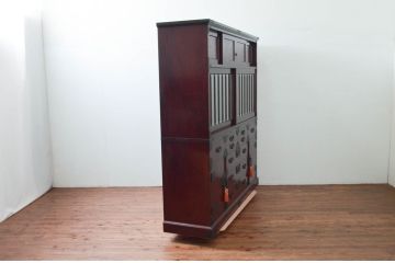 中古　美品　筑後民芸　上質な和の雰囲気を高める茶箪笥(茶棚、戸棚、収納棚、食器棚、整理箪笥、収納箪笥、チェスト、キャビネット、引き出し、和箪笥)(R-077611)