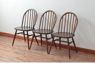 イギリスビンテージ　ERCOL(アーコール)　落ち着いた色味とシンプルなデザインが魅力的なフープバックチェア3脚セット(ダイニングチェア、ウィンザーチェア、ウインザーチェア、ワークチェア、板座チェア、椅子、イス、ヴィンテージ、英国、北欧)(R-077612)