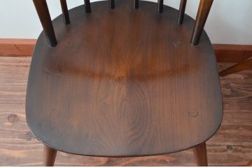 イギリスビンテージ　ERCOL(アーコール)　落ち着いた色味とシンプルなデザインが魅力的なフープバックチェア3脚セット(ダイニングチェア、ウィンザーチェア、ウインザーチェア、ワークチェア、板座チェア、椅子、イス、ヴィンテージ、英国、北欧)(R-077612)