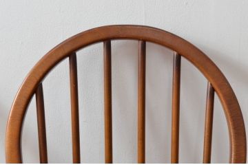 イギリスビンテージ　ERCOL(アーコール)　落ち着いた色味とシンプルなデザインが魅力的なフープバックチェア3脚セット(ダイニングチェア、ウィンザーチェア、ウインザーチェア、ワークチェア、板座チェア、椅子、イス、ヴィンテージ、英国、北欧)(R-077612)