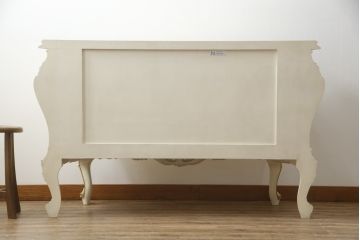 中古　美品　イタリア高級家具　ノバパルク(NOVAPLAK)　ロココ調の装飾が可愛らしい大振りなチェスト(サイドチェスト、引き出し)(定価約100万円)(R-077622)