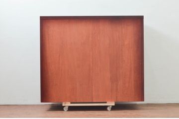 中古　タモ材　上質な和の空間を演出する水屋箪笥サイドボード(サイドキャビネット、収納棚、戸棚、食器棚、茶箪笥)(R-077625)