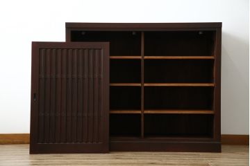 中古　タモ材　上質な和の空間を演出する水屋箪笥サイドボード(サイドキャビネット、収納棚、戸棚、食器棚、茶箪笥)(R-077626)