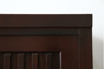 中古　タモ材　上質な和の空間を演出する水屋箪笥サイドボード(サイドキャビネット、収納棚、戸棚、食器棚、茶箪笥)(R-077626)