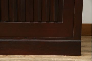 中古　タモ材　上質な和の空間を演出する水屋箪笥サイドボード(サイドキャビネット、収納棚、戸棚、食器棚、茶箪笥)(R-077626)