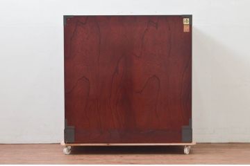 中古　美品!!　欅産業　漆塗り　仙台民芸箪笥(仙台箪笥)　KC-2000　力強い杢目が目を引く箪笥(小箪笥、収納タンス、チェスト、引き出し)(定価約43万円)(R-077627)