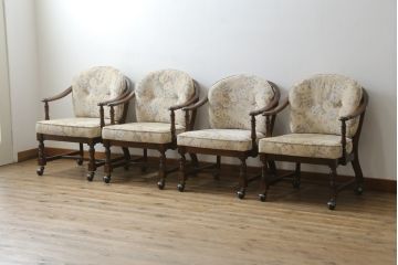 中古　カリモク家具(karimoku)　ゆったりと座れるキャスター付きダイニングアームチェア4脚セット(ダイニングチェア、ラウンジチェア、イス、椅子)(定価4脚で約32万円)(R-077636)