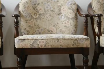 中古　カリモク家具(karimoku)　ゆったりと座れるキャスター付きダイニングアームチェア4脚セット(ダイニングチェア、ラウンジチェア、イス、椅子)(定価4脚で約32万円)(R-077636)