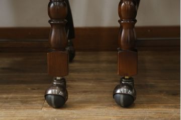 中古　カリモク家具(karimoku)　ゆったりと座れるキャスター付きダイニングアームチェア4脚セット(ダイニングチェア、ラウンジチェア、イス、椅子)(定価4脚で約32万円)(R-077636)