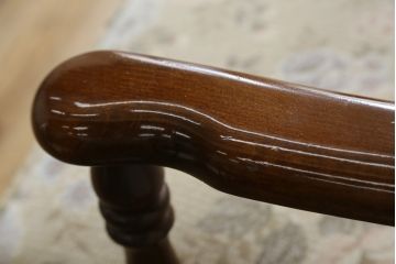 中古　カリモク家具(karimoku)　ゆったりと座れるキャスター付きダイニングアームチェア4脚セット(ダイニングチェア、ラウンジチェア、イス、椅子)(定価4脚で約32万円)(R-077636)