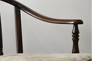 中古　カリモク家具(karimoku)　ゆったりと座れるキャスター付きダイニングアームチェア4脚セット(ダイニングチェア、ラウンジチェア、イス、椅子)(定価4脚で約32万円)(R-077636)