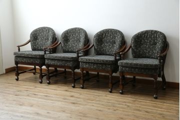 中古　美品　カリモク家具(karimoku)　ゆったりと座れるキャスター付きダイニングアームチェア4脚セット(ダイニングチェア、ラウンジチェア、イス、椅子)(定価4脚で約32万円)(R-077637)