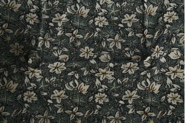 中古　美品　カリモク家具(karimoku)　ゆったりと座れるキャスター付きダイニングアームチェア4脚セット(ダイニングチェア、ラウンジチェア、イス、椅子)(定価4脚で約32万円)(R-077637)