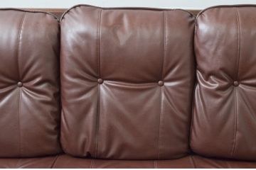 中古　飛騨産業　キツツキ　PROVINCIAL(プロヴィンシャル・プロビンシャル)シリーズ　シックな佇まいが魅力的な3人掛けソファ(3P、三人掛け、アームソファ)(定価約85万円)(R-077640)