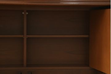 イギリスアンティーク　粋な使い方でディスプレイにも収納にもなるピアノリメイクキャビネット(食器棚、戸棚、収納棚、英国)(R-077642)