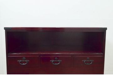和製アンティーク　超美品!!　専門店にてリペア済み品　漆塗り直し　前面欅(ケヤキ)材　上品な佇まいが魅力的なローボード(テレビ台、テレビボード、サイドボード、収納棚、戸棚)(R-077643)