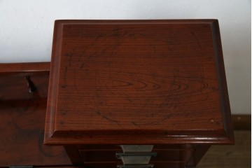 和製アンティーク　高級品!!　総欅(ケヤキ)材　赤みがかった色味が美しい帳場机(簿記机、ライティングビューロー、両袖机、座机、在宅用、在宅ワーク用)(R-077645)