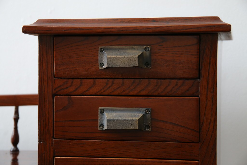 和製アンティーク　高級品!!　総欅(ケヤキ)材　赤みがかった色味が美しい帳場机(簿記机、ライティングビューロー、両袖机、座机、在宅用、在宅ワーク用)(R-077645)