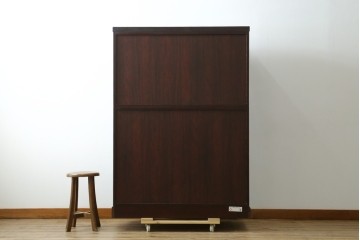 中古　四国・高松工芸家具　飛鳥欅箪笥　金具装飾が美しい欅材の衣装箪笥　(R-077646)