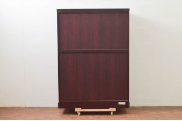中古　四国・高松　飛鳥民芸家具　欅(ケヤキ)箪笥　赤みがかった木の色味と美しい金具が目を惹く衣装箪笥(和タンス、収納箪笥、整理箪笥、引き出し)(R-077646)