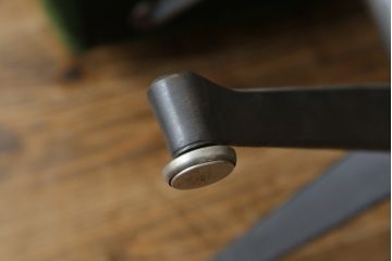 和製ビンテージ　ミッドセンチュリーの雰囲気が魅力的なデスクチェア(回転チェア、回転椅子、イス、ヴィンテージ)(R-077663)
