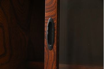 中古　美品　岩谷堂箪笥　品のある佇まいで和の雰囲気を引き立てる茶箪笥(収納棚、戸棚、飾り棚、食器棚、茶棚、キャビネット)(R-077664)